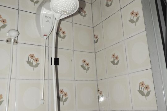 Banheiro - Chuveiro de apartamento para alugar com 1 quarto, 43m² em Centro, Florianópolis