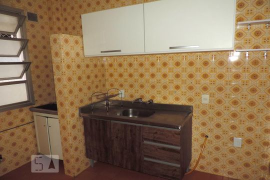Cozinha de apartamento para alugar com 1 quarto, 43m² em Centro, Florianópolis