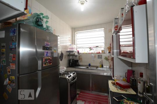 Cozinha de apartamento à venda com 3 quartos, 118m² em Olaria, Rio de Janeiro