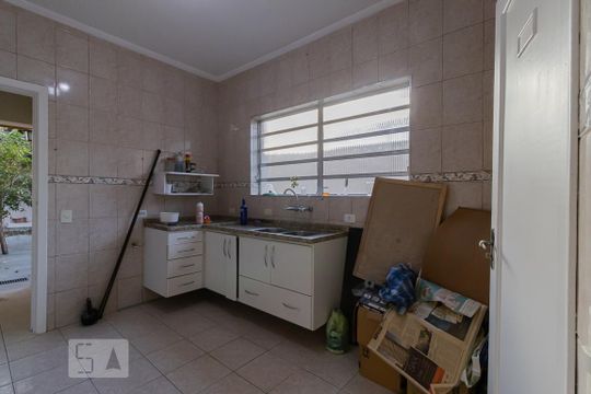 Cozinha de casa para alugar com 3 quartos, 220m² em Vila Gumercindo, São Paulo