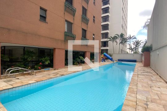 Piscina de apartamento para alugar com 2 quartos, 86m² em Alphaville Industrial, Barueri
