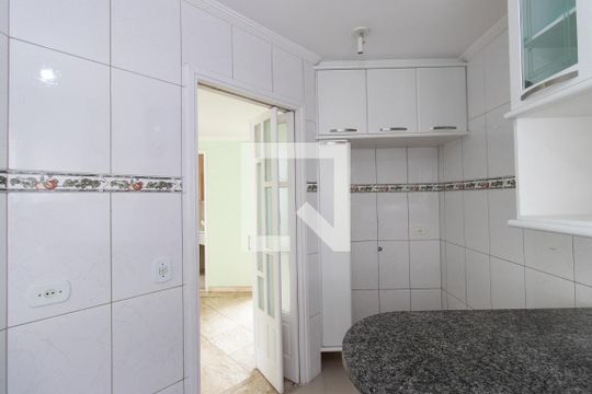 Cozinha de casa de condomínio para alugar com 3 quartos, 109m² em Vila Nova Mazzei, São Paulo