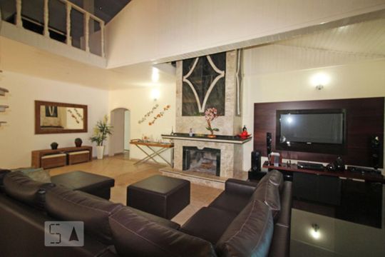 Sala de casa para alugar com 6 quartos, 1600m² em Chácara Represinha, Cotia