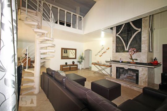 Sala de casa para alugar com 6 quartos, 1600m² em Chácara Represinha, Cotia