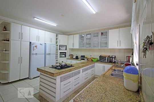 Cozinha de casa para alugar com 6 quartos, 1600m² em Chácara Represinha, Cotia
