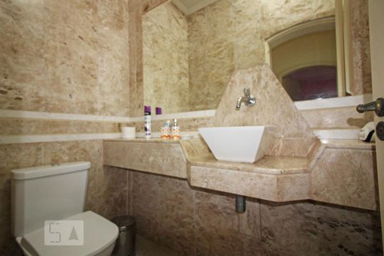 Lavabo de casa para alugar com 6 quartos, 1600m² em Chácara Represinha, Cotia