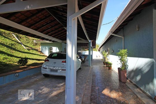 Garagem de casa para alugar com 6 quartos, 1600m² em Chácara Represinha, Cotia