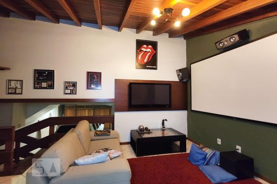Sala de Estar de casa à venda com 3 quartos, 180m² em Morro do Espelho, São Leopoldo