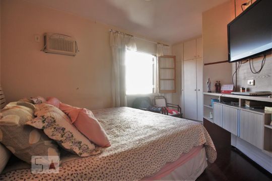 Suíte 1 de casa à venda com 4 quartos, 205m² em Lar São Paulo, São Paulo