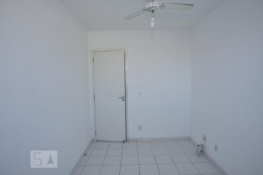 Quarto 1 de apartamento à venda com 3 quartos, 74m² em Taquara, Rio de Janeiro