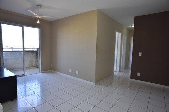 Sala de apartamento à venda com 3 quartos, 74m² em Taquara, Rio de Janeiro