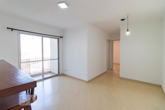 Sala de apartamento para alugar com 2 quartos, 60m² em Vila Indiana, São Paulo