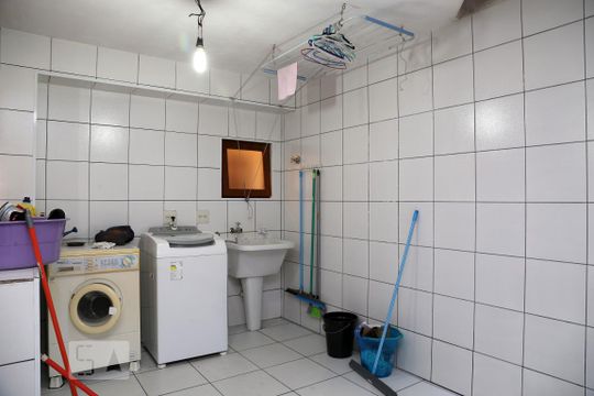 Área de Serviço de casa à venda com 4 quartos, 385m² em Jardim Colombo, São Paulo