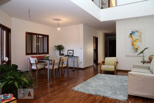 Casa à venda com 4 quartos, 385m² em Jardim Colombo, São Paulo