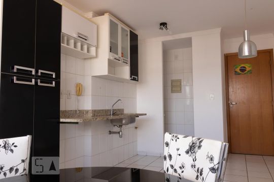 Sala/cozinha de apartamento para alugar com 1 quarto, 33m² em Sul (águas Claras), Brasília