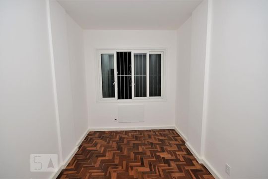 Quarto de apartamento à venda com 1 quarto, 30m² em Humaitá, Rio de Janeiro