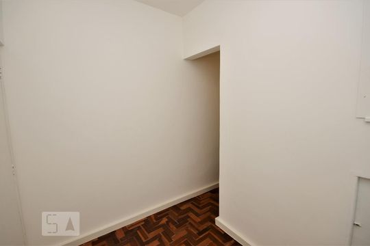Sala de apartamento à venda com 1 quarto, 30m² em Humaitá, Rio de Janeiro