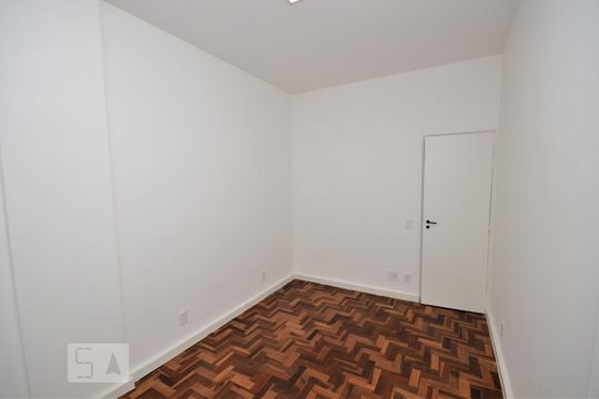 Quarto de apartamento à venda com 1 quarto, 30m² em Humaitá, Rio de Janeiro