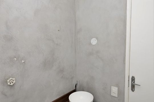 Banheiro Social de apartamento à venda com 1 quarto, 30m² em Humaitá, Rio de Janeiro
