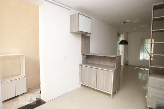 Cozinha de casa para alugar com 2 quartos, 160m² em Grajau, Rio de Janeiro