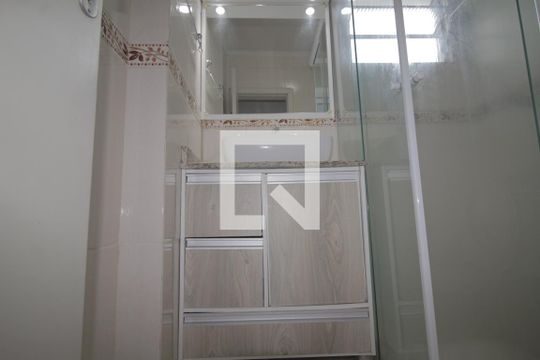 Banheiro de apartamento à venda com 2 quartos, 60m² em Nossa Senhora das Gracas, Canoas