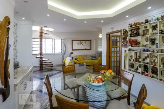 Sala de apartamento à venda com 4 quartos, 210m² em Vila Gumercindo, São Paulo