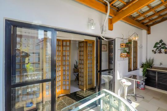 Varanda de apartamento à venda com 4 quartos, 210m² em Vila Gumercindo, São Paulo