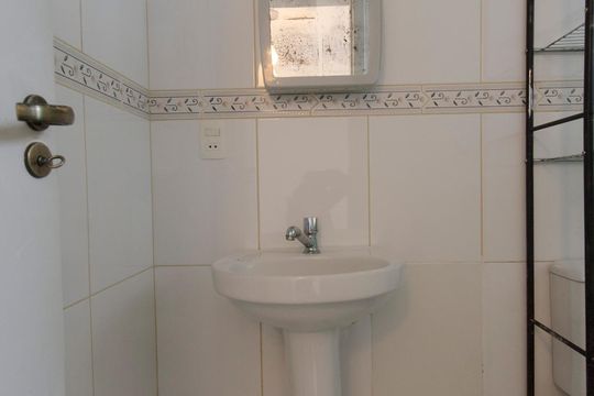 Banheiro da Suíte de apartamento para alugar com 2 quartos, 50m² em Canasvieiras, Florianópolis
