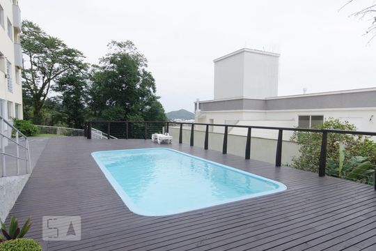 Área comum - Piscina de apartamento para alugar com 2 quartos, 50m² em Canasvieiras, Florianópolis