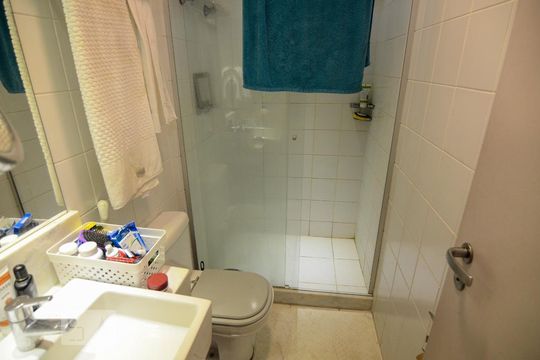 suíte de apartamento para alugar com 2 quartos, 70m² em Botafogo, Rio de Janeiro