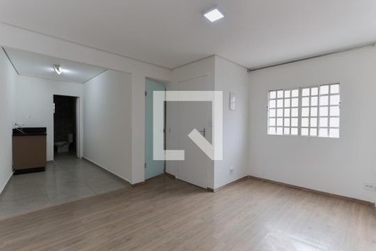 Casa para alugar com 2 quartos, 40m² em Lauzane Paulista, São Paulo