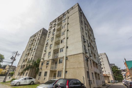 Fachada do bloco de apartamento à venda com 2 quartos, 56m² em Taquara, Rio de Janeiro
