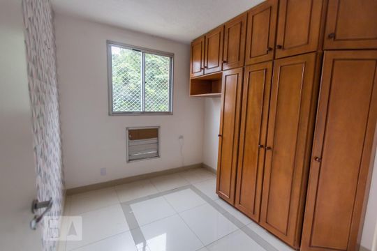 Quarto 1 de apartamento à venda com 2 quartos, 56m² em Taquara, Rio de Janeiro
