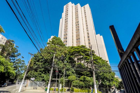 Fachada de apartamento à venda com 2 quartos, 50m² em Vila Vermelha, São Paulo