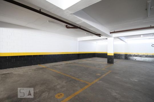 Garagem de apartamento à venda com 2 quartos, 67m² em Vila Água Funda, São Paulo