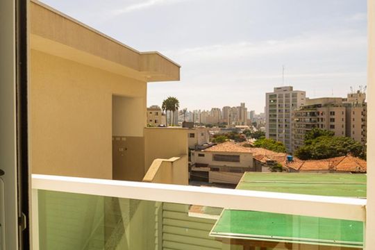 varanda  de casa à venda com 3 quartos, 250m² em Vila Monumento, São Paulo
