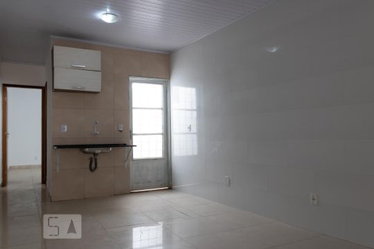 Kitnet/Studio para alugar com 2 quartos, 50m² em Setor Habitacional Samambaia (taguatinga), Brasília