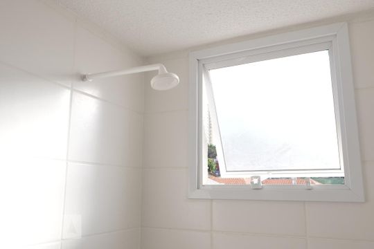 Banheiro de apartamento à venda com 2 quartos, 45m² em Cambuci, São Paulo