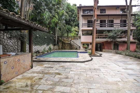 Fachada de casa à venda com 5 quartos, 450m² em Itanhangá, Rio de Janeiro