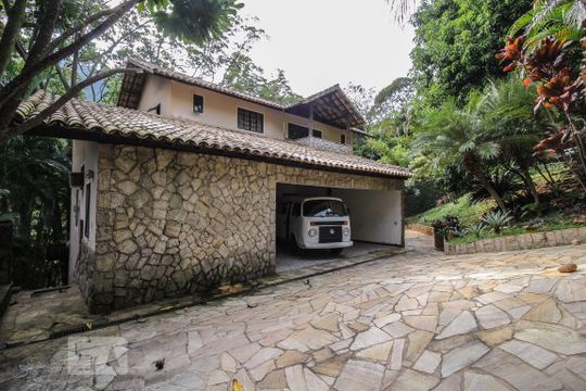 Área Externa de casa à venda com 5 quartos, 450m² em Itanhangá, Rio de Janeiro