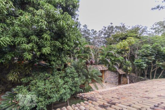 Vista de casa à venda com 5 quartos, 450m² em Itanhangá, Rio de Janeiro