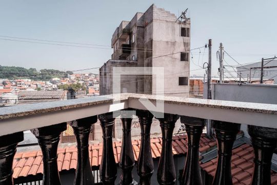 Casa à venda com 3 quartos, 210m² em Jardim Fernandes, São Paulo