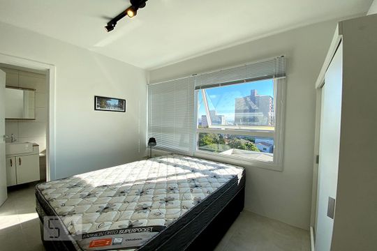 Quarto de kitnet/studio para alugar com 1 quarto, 26m² em Rio Branco, Novo Hamburgo
