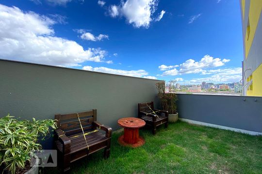 Condomínio de kitnet/studio para alugar com 1 quarto, 26m² em Rio Branco, Novo Hamburgo