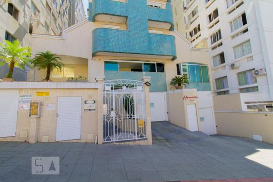 Fachada de apartamento para alugar com 1 quarto, 35m² em Centro, Florianópolis