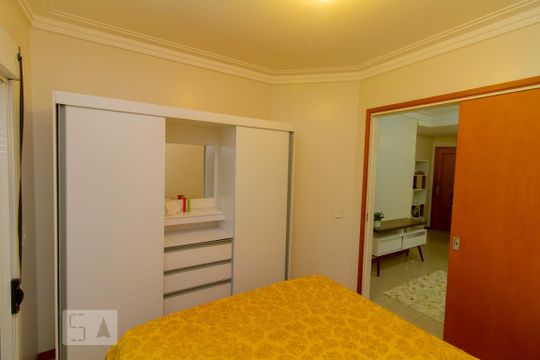 Quarto de apartamento para alugar com 1 quarto, 35m² em Centro, Florianópolis