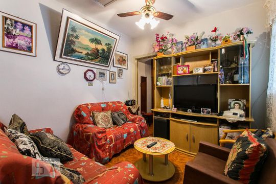 Casa à venda com 2 quartos, 230m² em Vila Antonieta, São Paulo