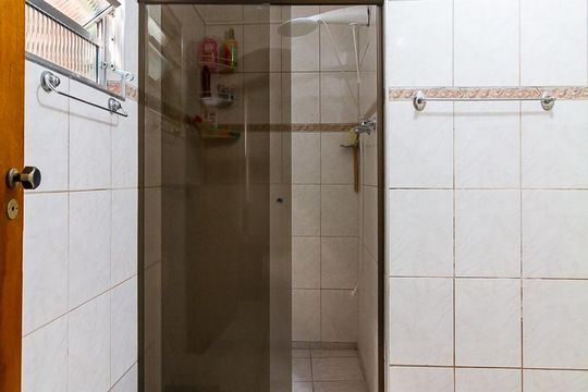 Banheiro quarto 3 suíte de casa à venda com 3 quartos, 205m² em Vila Fátima, Guarulhos