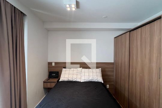 Quarto de kitnet/studio para alugar com 1 quarto, 33m² em Pinheiros, São Paulo