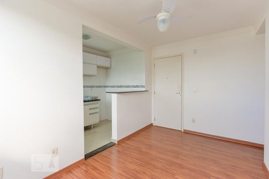 Sala de apartamento à venda com 2 quartos, 49m² em Vila Carminha, Campinas